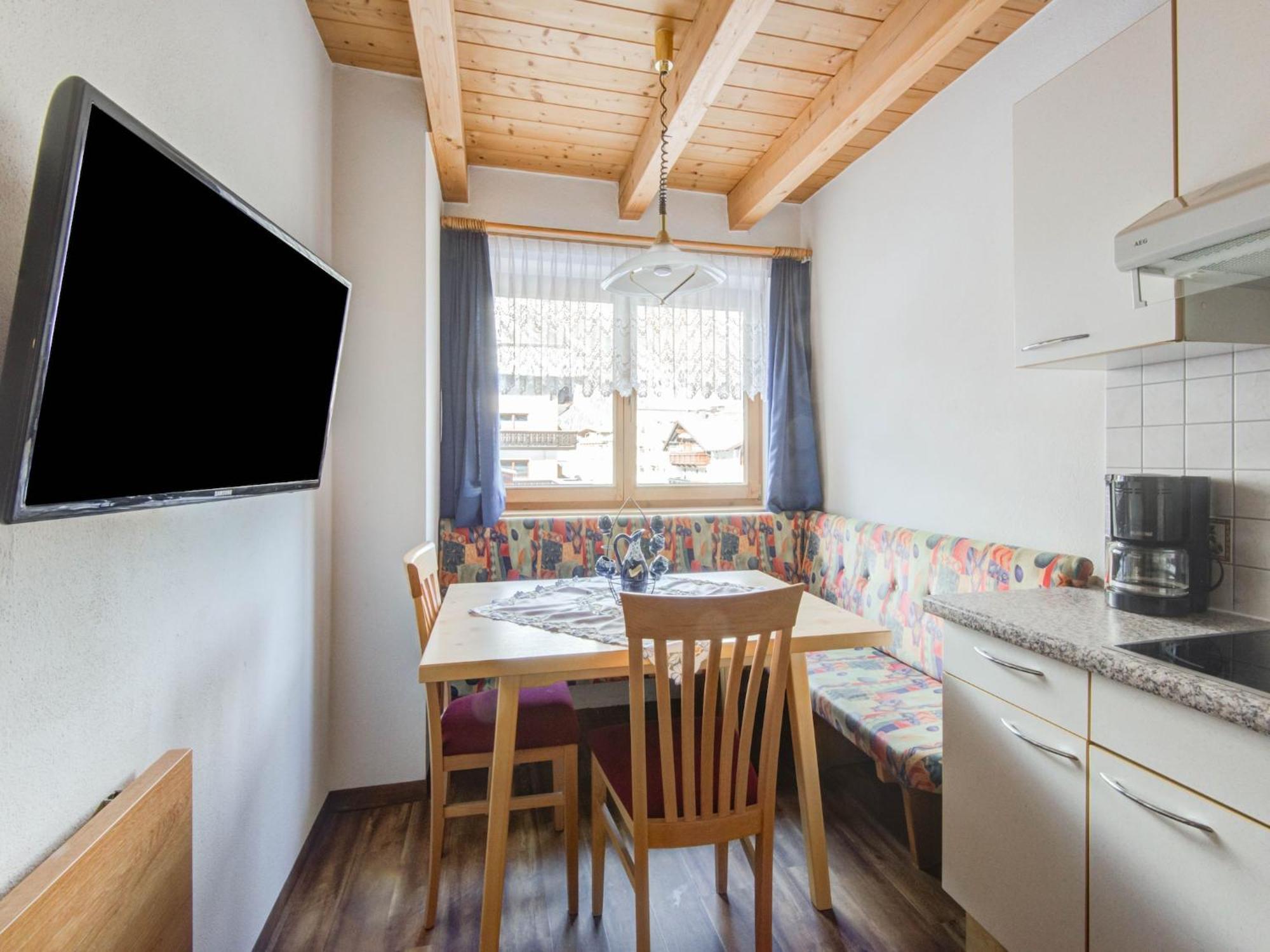 Comfortable Apartment In L Ngenfeld With Ski Storage Längenfeld Extérieur photo
